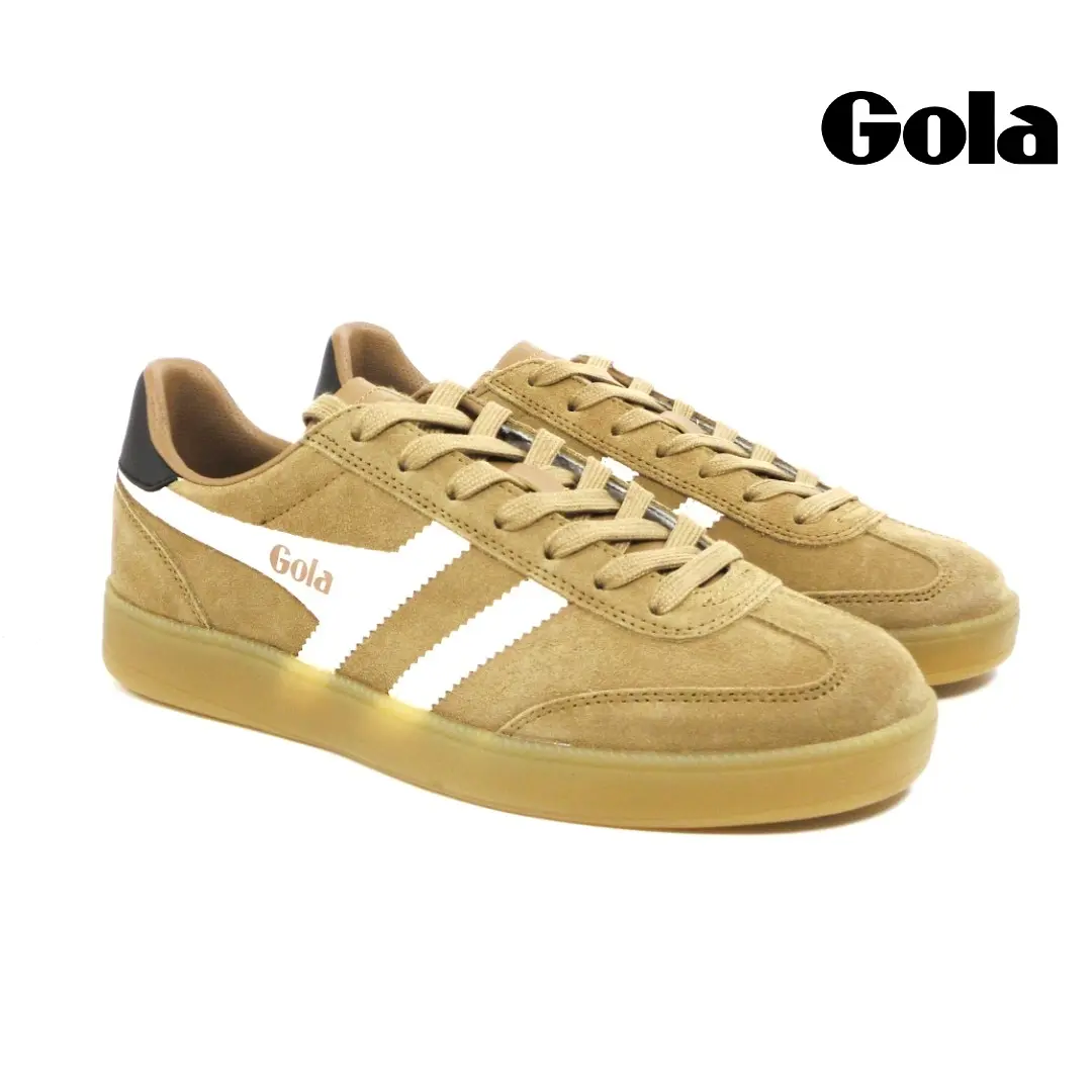 Gola • CMB735 ~ Tobacco/Offwhite/Black Gola heren sneakers van suède in tobacco met witte strepen, zwarte hiel en rubberen zool.