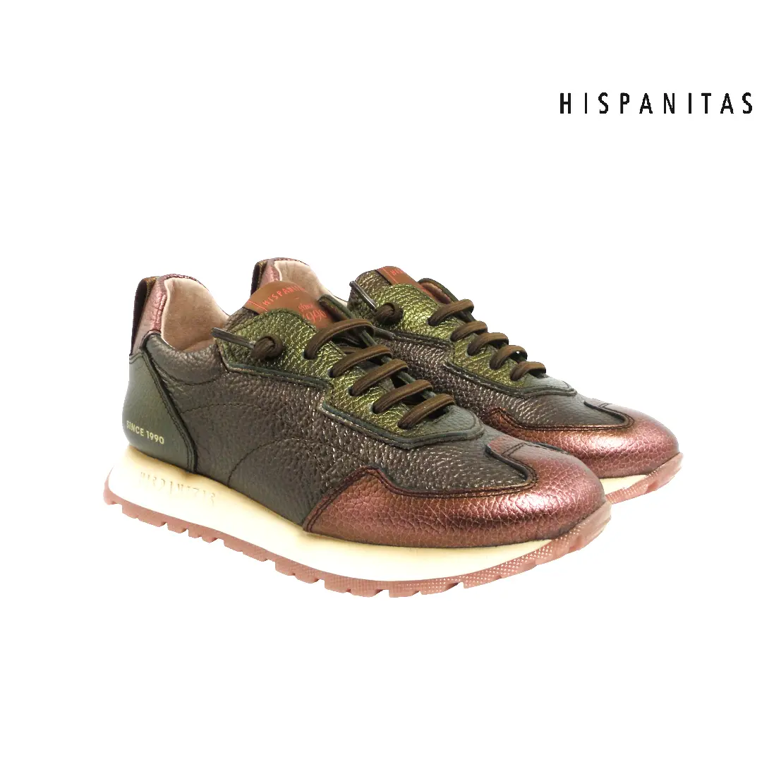 Hispanitas metallic wijnrode sneakers met groene en bronzen accenten en lichte zool.